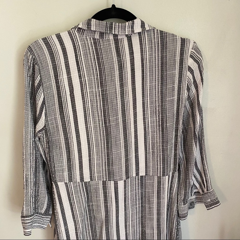 Anthropologie HD in Paris Striped Tie Front dress - Picture 6 of 12